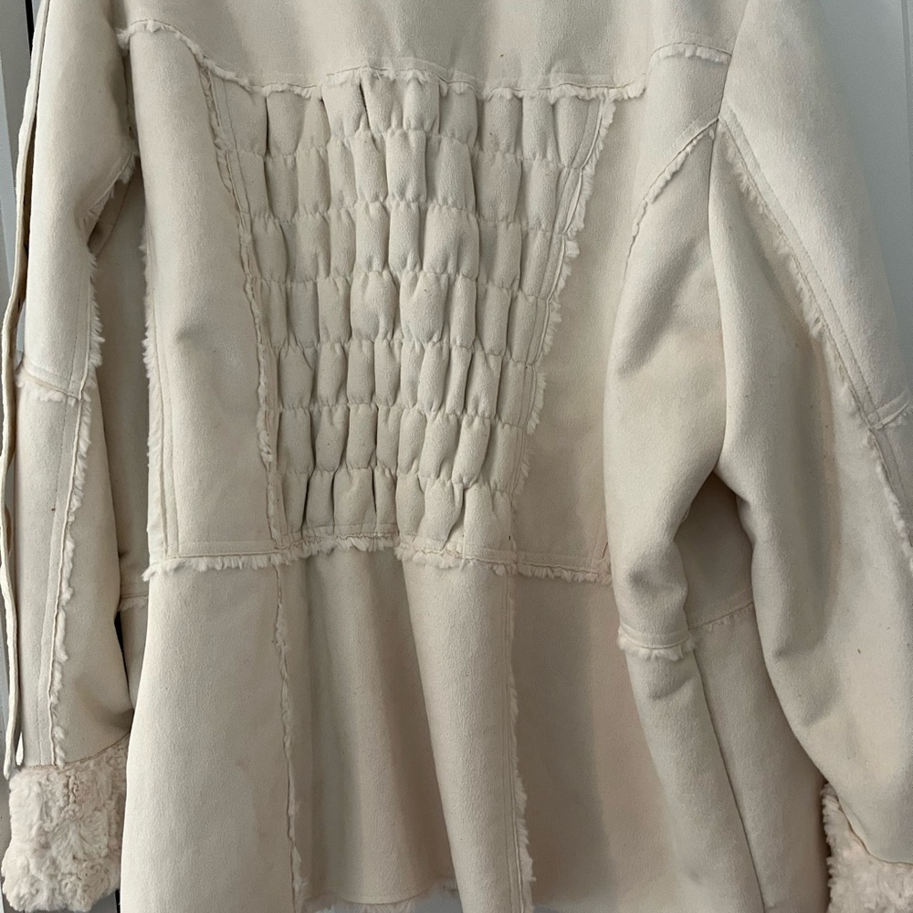Women's Cream Faux Shearling Jacket - Picture 3 of 5